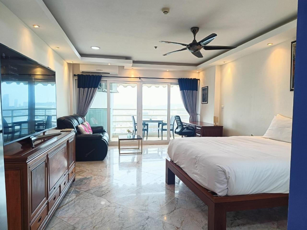 View Talay 6 Pattaya Beach Apartment By Honey Exteriér fotografie