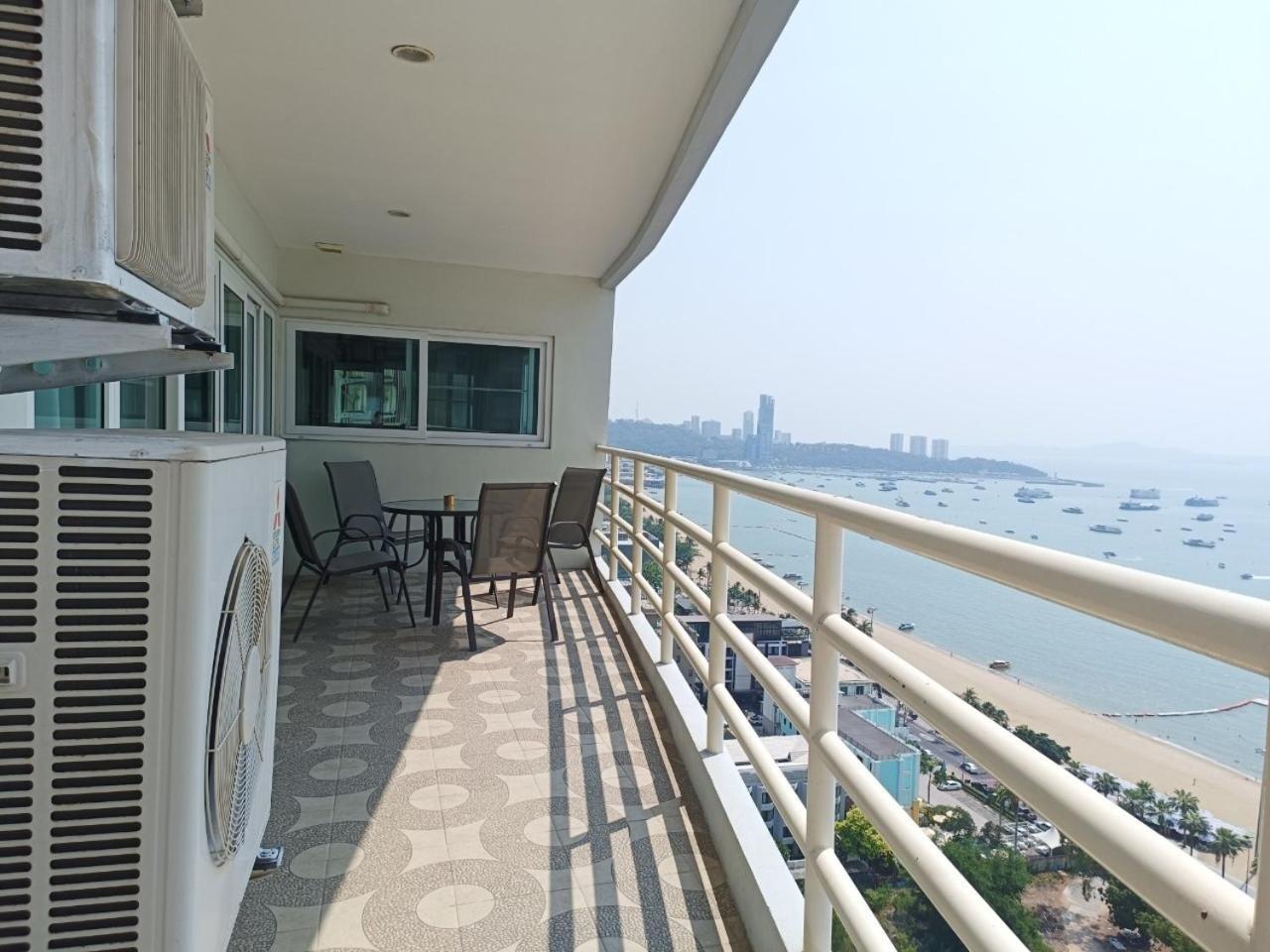View Talay 6 Pattaya Beach Apartment By Honey Exteriér fotografie