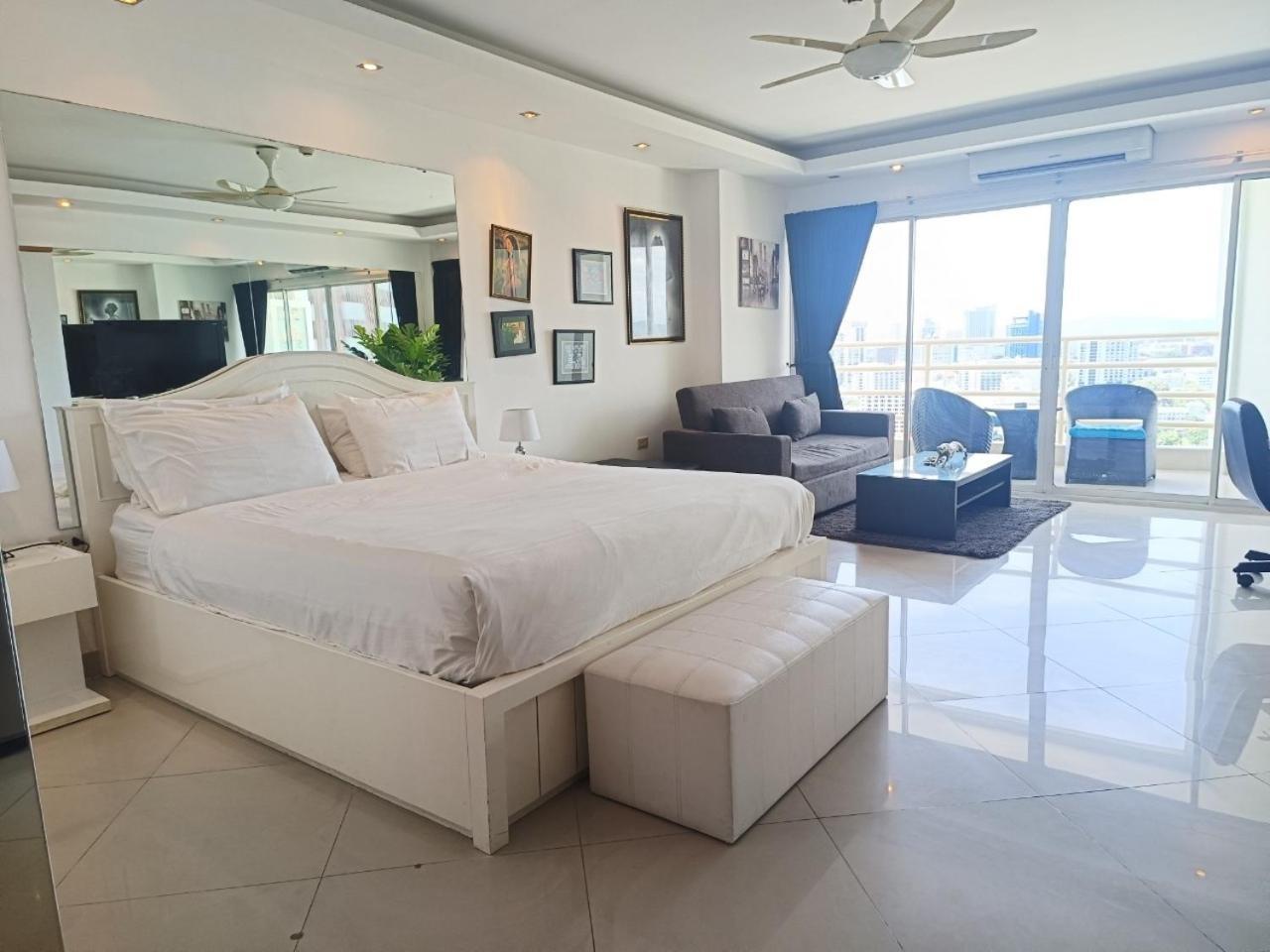 View Talay 6 Pattaya Beach Apartment By Honey Exteriér fotografie