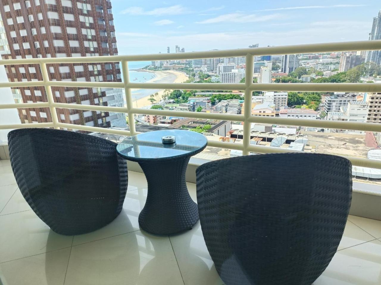 View Talay 6 Pattaya Beach Apartment By Honey Exteriér fotografie